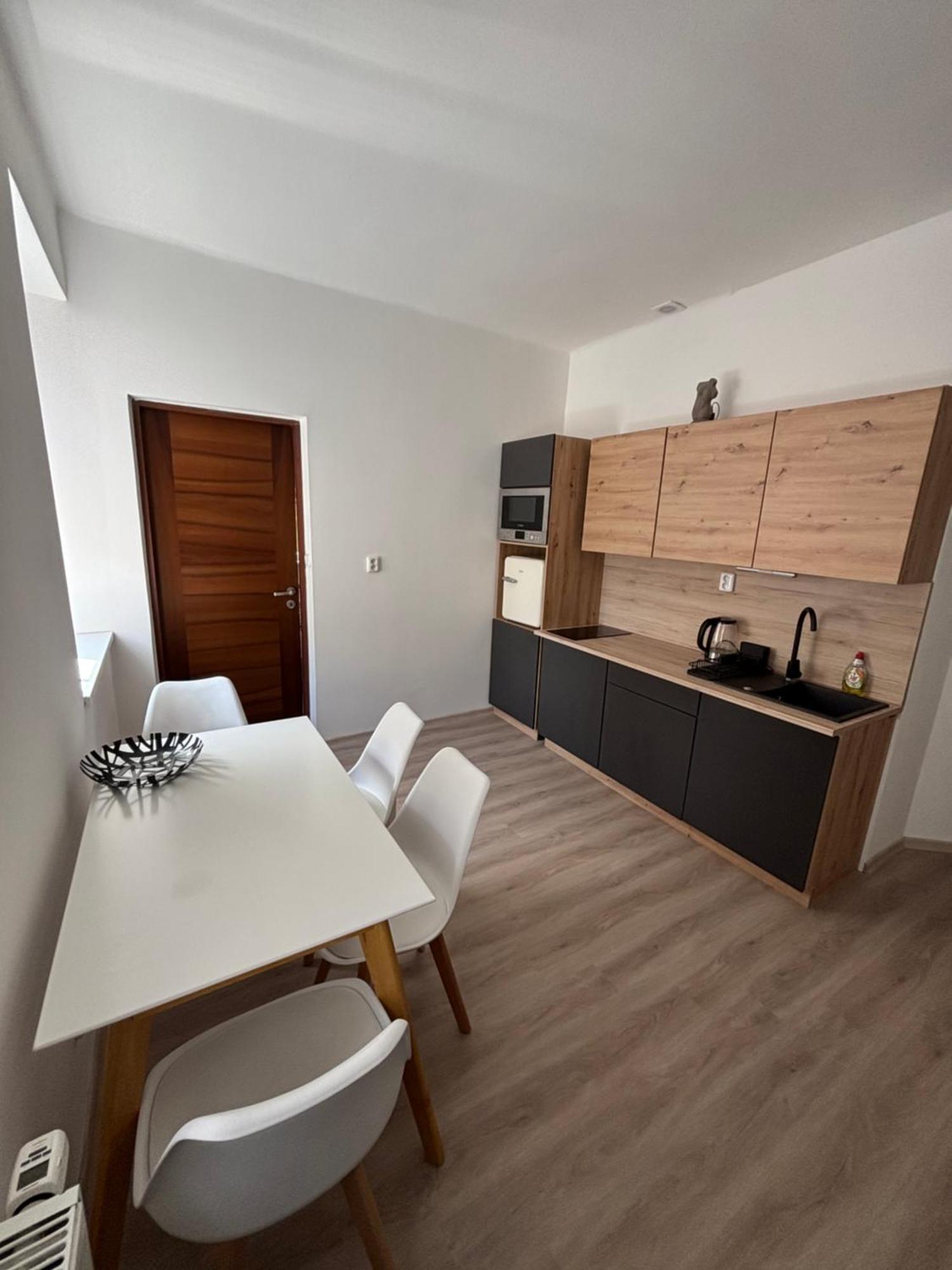 Apartman Orli Hnizdo Ліберець Екстер'єр фото